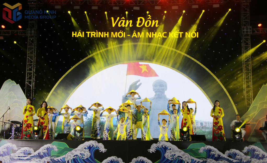 Concert-van-don-hai-trinh-moi-am-nhac-ket-noi-2.jpg