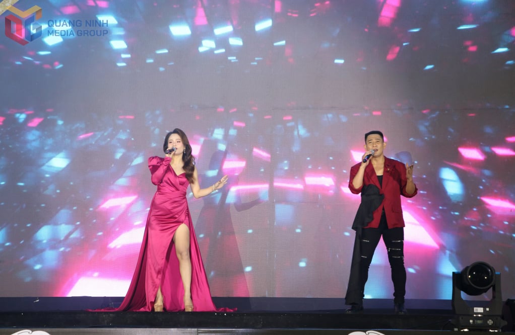 Concert-van-don-hai-trinh-moi-am-nhac-ket-noi-7.jpg