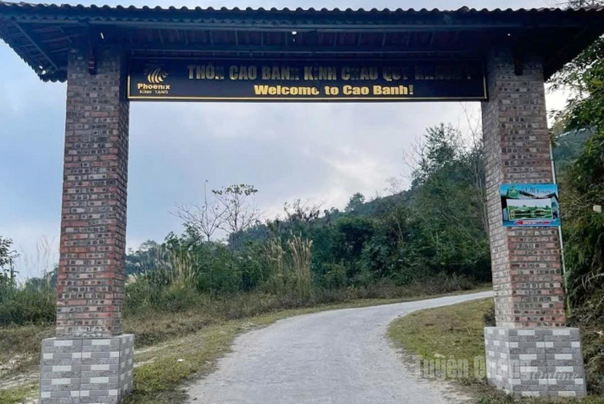 কাও বান গ্রামের প্রবেশদ্বার। ছবি: সিটিভি।