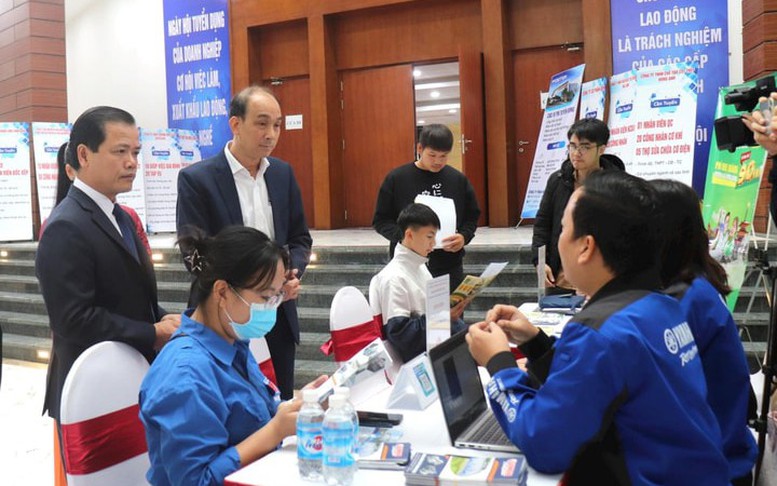 Ban hành 5 thủ tục hành chính về lĩnh vực việc làm- Ảnh 1.