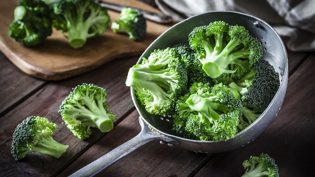 Alimentos benéficos para miopia e astigmatismo que você não deve deixar de consumir - Imagem 3. Thực phẩm tốt cho mắt cận thị, loạn thị mà bạn không nên bỏ qua - Ảnh 3.
