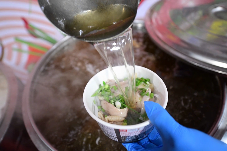 Phở yêu thương - Ảnh 3.