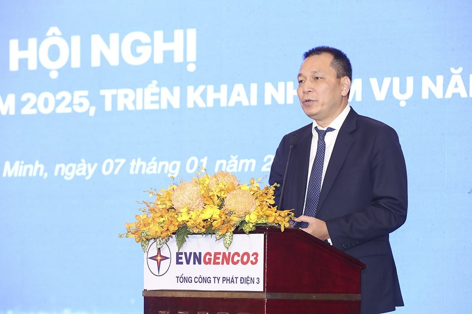 Ông Đặng Hoàng An - Bí thư Đảng ủy, Chủ tịch HĐTV Tập đoàn Điện lực Việt Nam phát biểu chỉ đạo tại Hội nghị. Ảnh:&nbsp;EVNGENCO3.