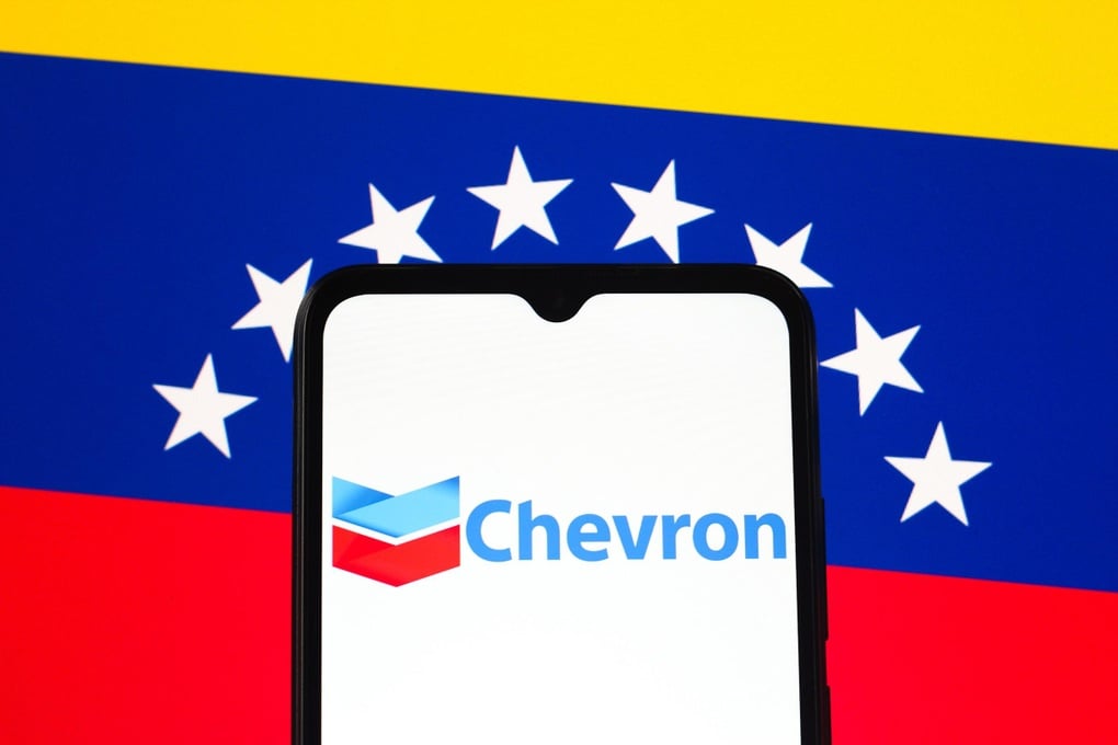 Warren Buffett, che detiene azioni Chevron per un valore di 19 miliardi di dollari, sta forse aspettando di incassare i profitti dal Venezuela? - 1