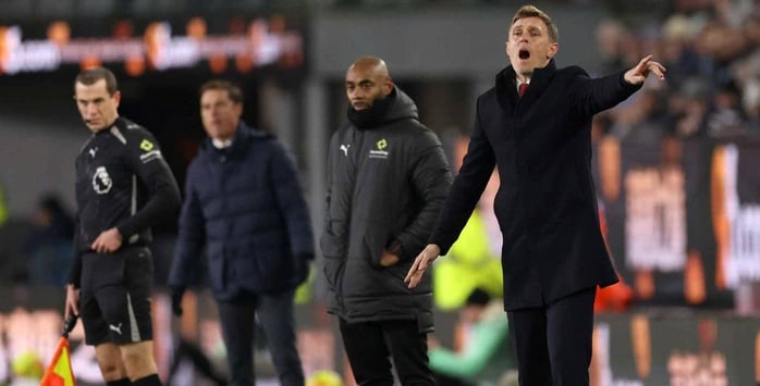 “Thay tướng” có phải lời giải cho Man United? - Ảnh 2.
