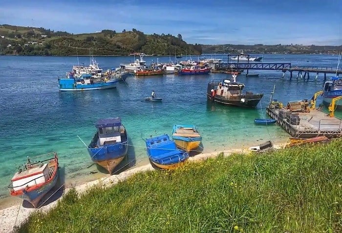 Which 10 countries own the most islands on the planet? - image 10