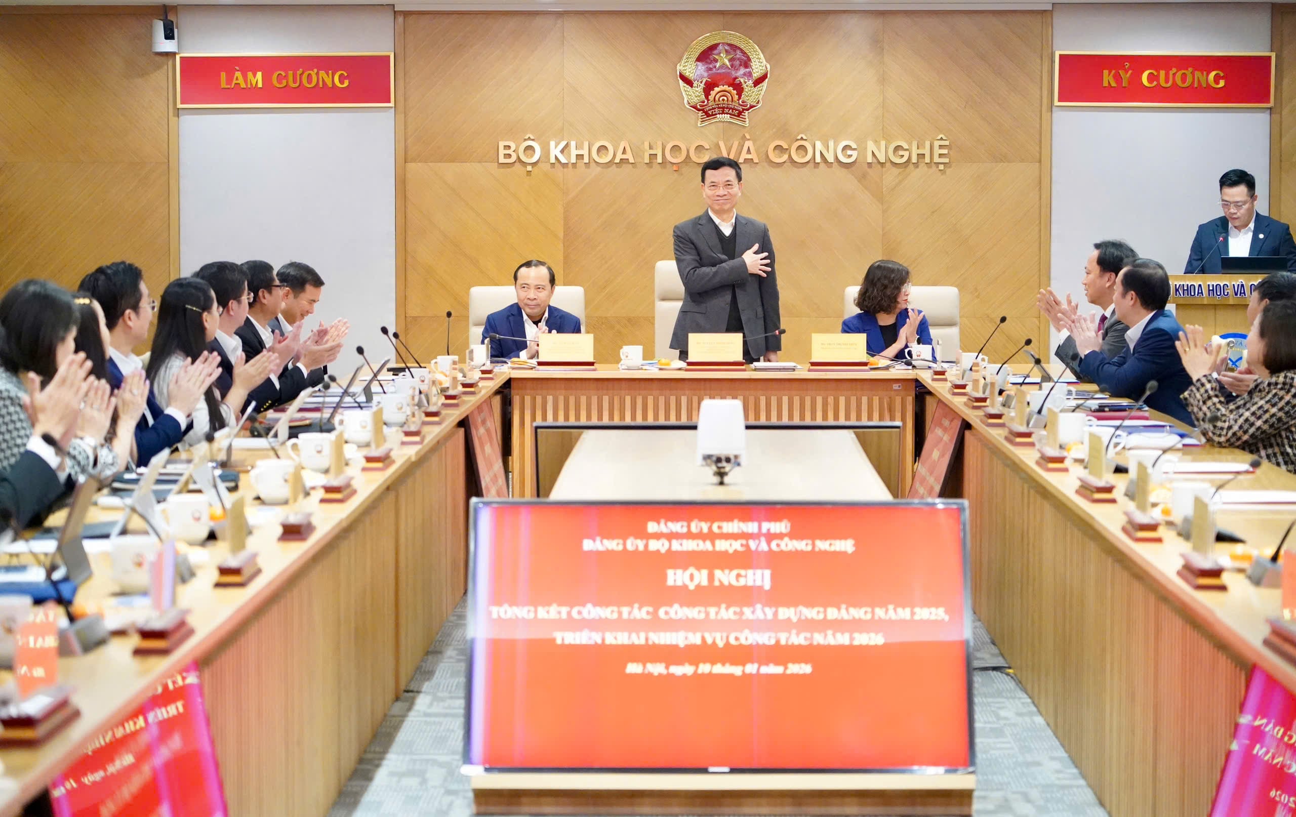 Đảng ủy Bộ KH&CN: Khoa học, công nghệ trở thành trụ cột trung tâm của mô hình phát triển quốc gia- Ảnh 1.