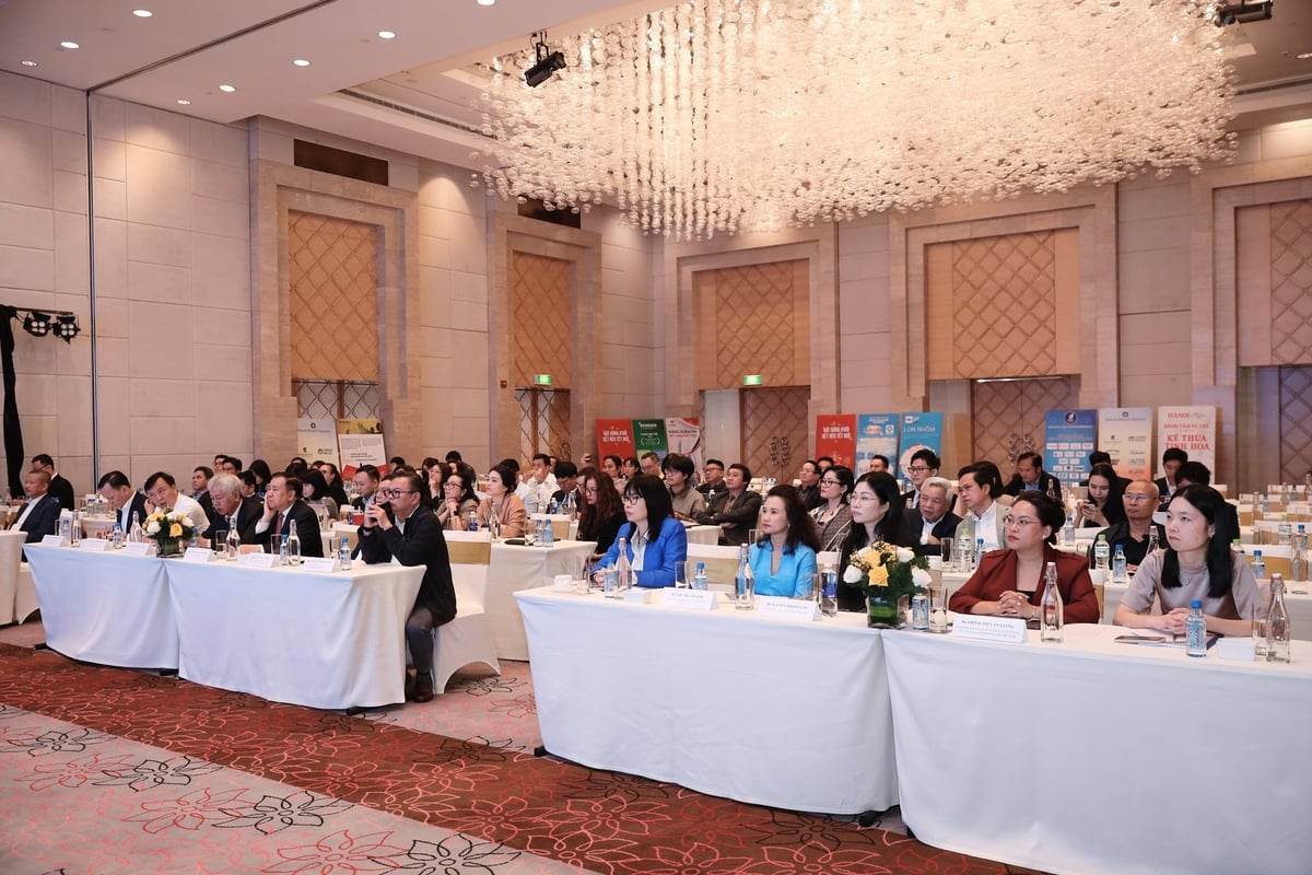 Il dottor Nguyen Duc Kien, vicepresidente permanente della VBA, interviene alla conferenza. Foto: Thanh Hung. TS. Nguyễn Đức Kiên, Phó Chủ tịch Thường trực VBA phát biểu tại Hội nghị. Ảnh: Thanh Hùng.