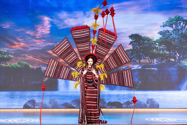 Andreplass-vinneren Nguyen Thi Thu Ngan skal konkurrere i Miss Intercontinental 2025 – bilde 1. Á hậu Nguyễn Thị Thu Ngân thi Miss Intercontinental 2025- Ảnh 1.