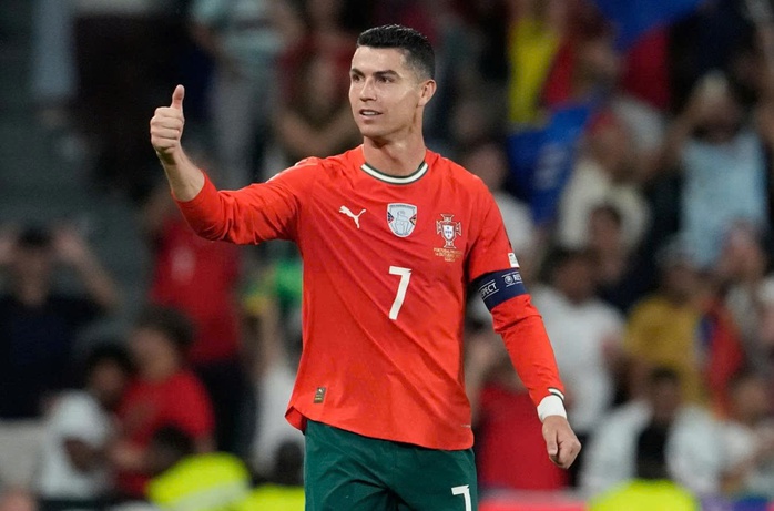 Ronaldo không còn “bất khả xâm phạm” ở tuyển Bồ Đào Nha - Ảnh 3.