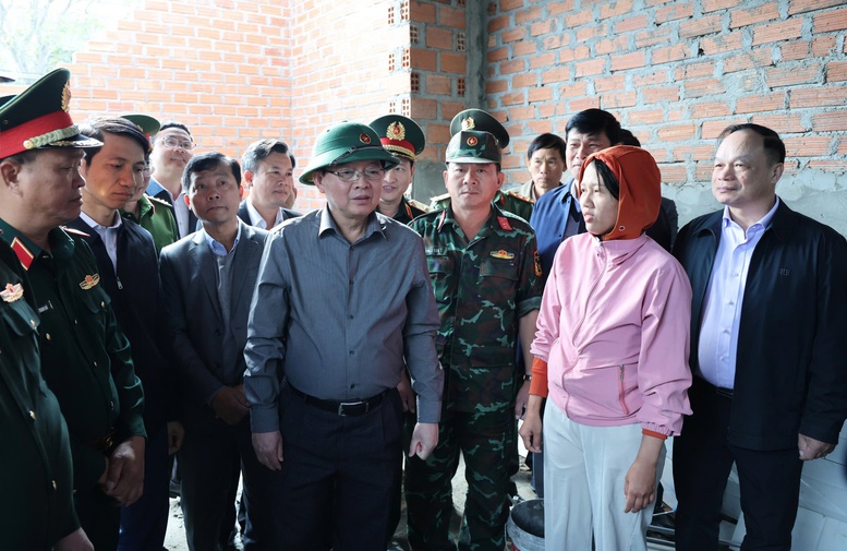 Hoàn thành dứt điểm xây dựng nhà ở cho người dân Gia Lai trước 15/1, không để ai thiếu chỗ ở- Ảnh 1.
