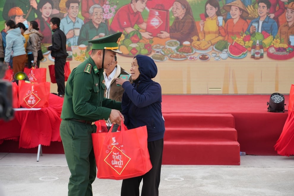 SABECO honors Vietnamese culture through the campaign “Sharing the Flavor of Vietnamese Tet - Connecting All Regions” - 6