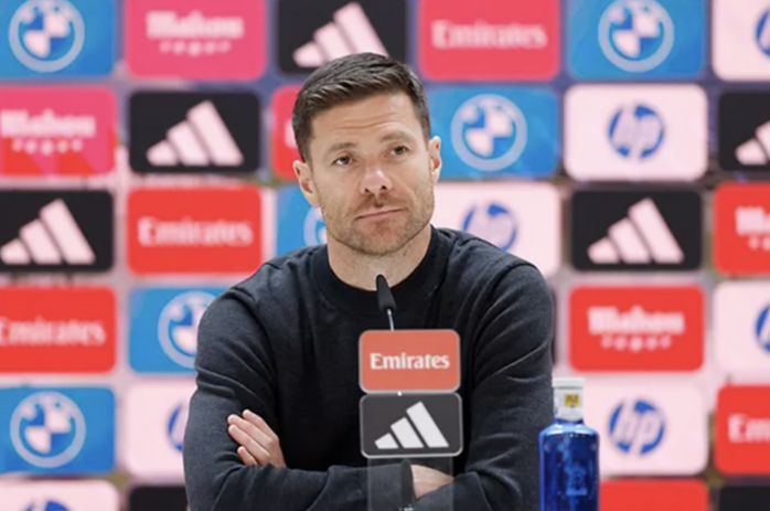 Real Madrid sa thải HLV Xabi Alonso sau thảm bại El Clasico - Ảnh 1.