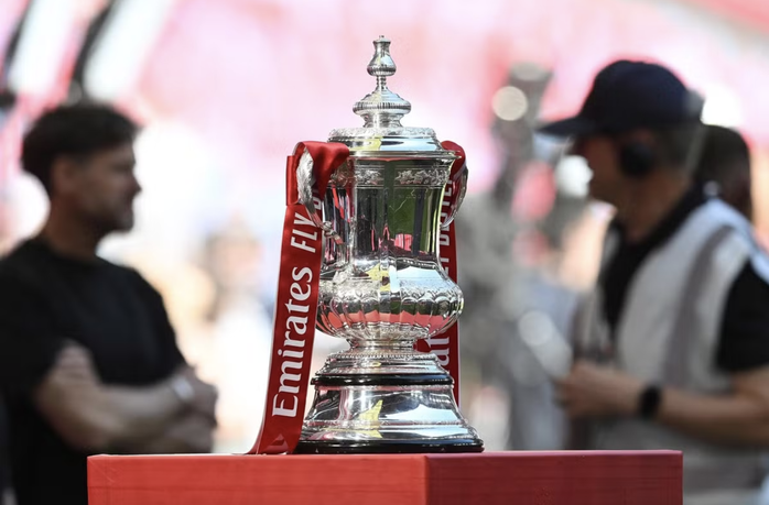 Wirtz und Ekitike glänzen, Liverpool sichert sich einen Platz in der vierten Runde des FA Cups - Foto 4.