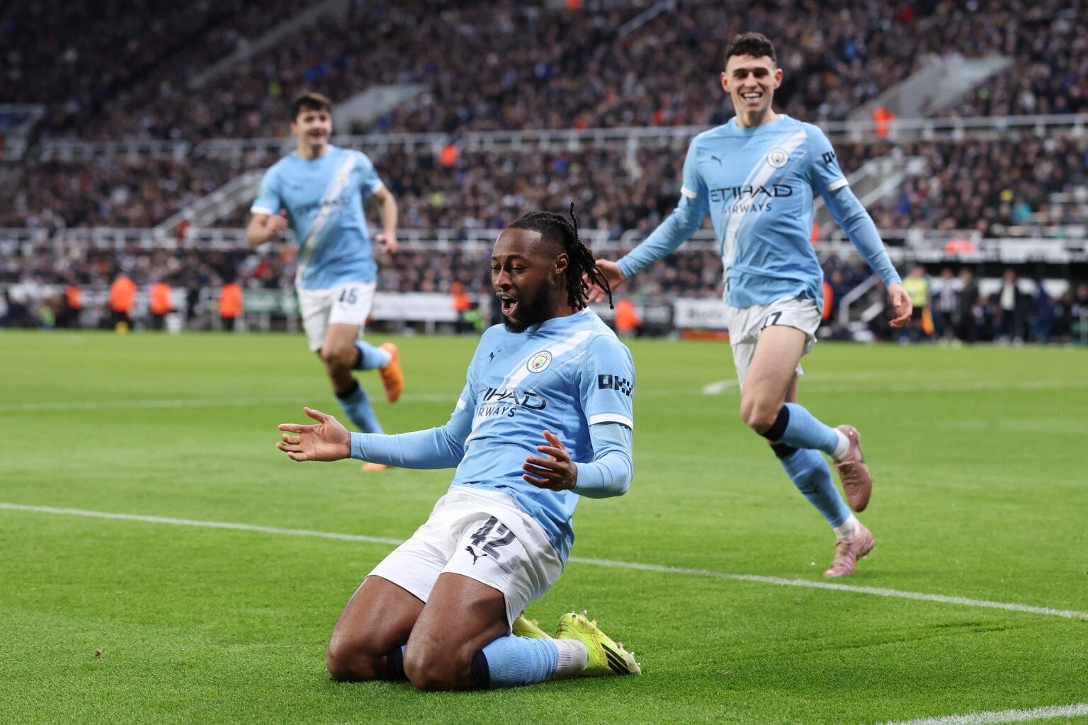 www_thesun_co_uk antoine semenyo manchester city celebrations 1051324945 (1).jpg