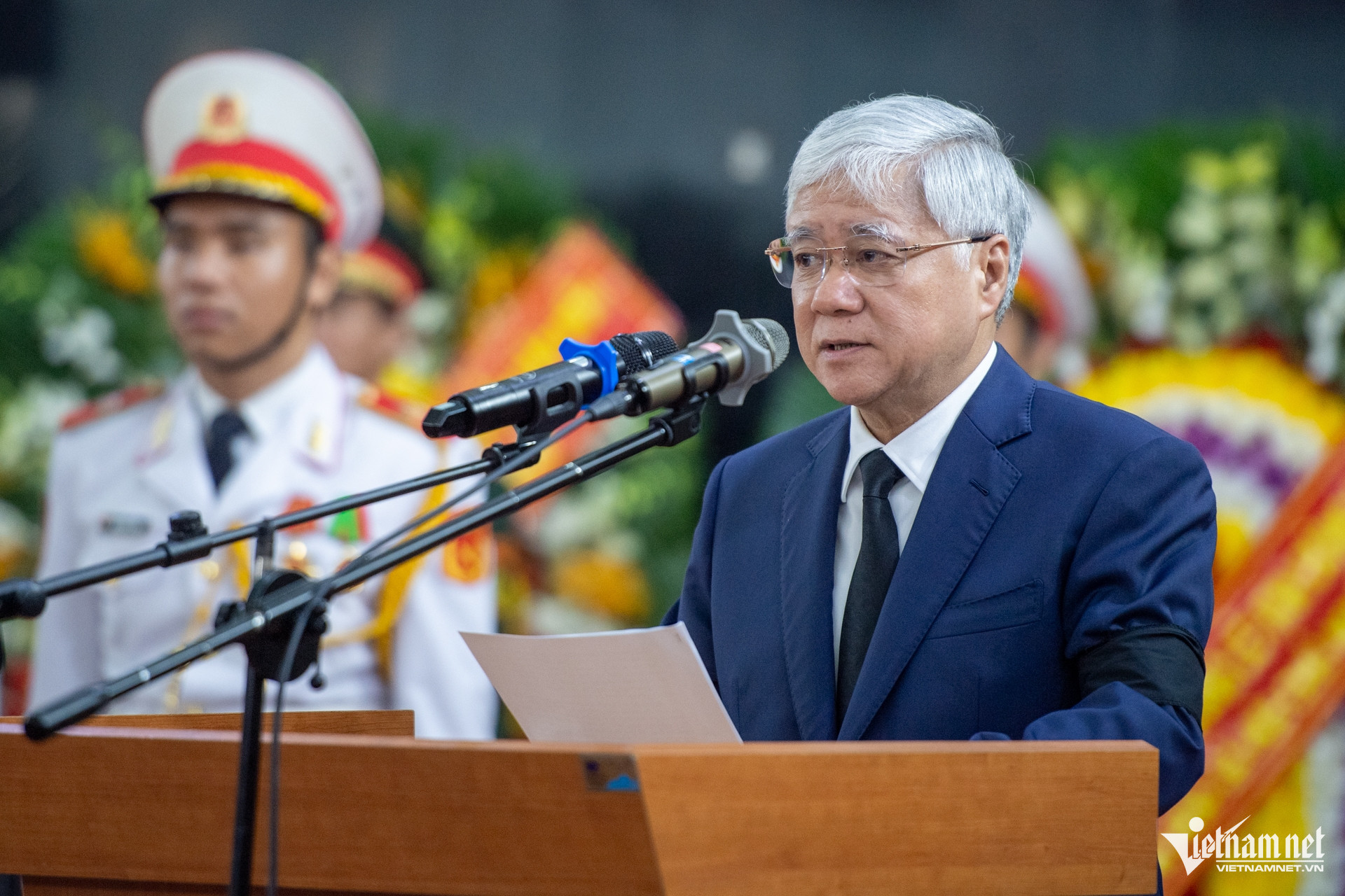 W-Funerali del generale Le Van Dung Tuan Hung.jpg