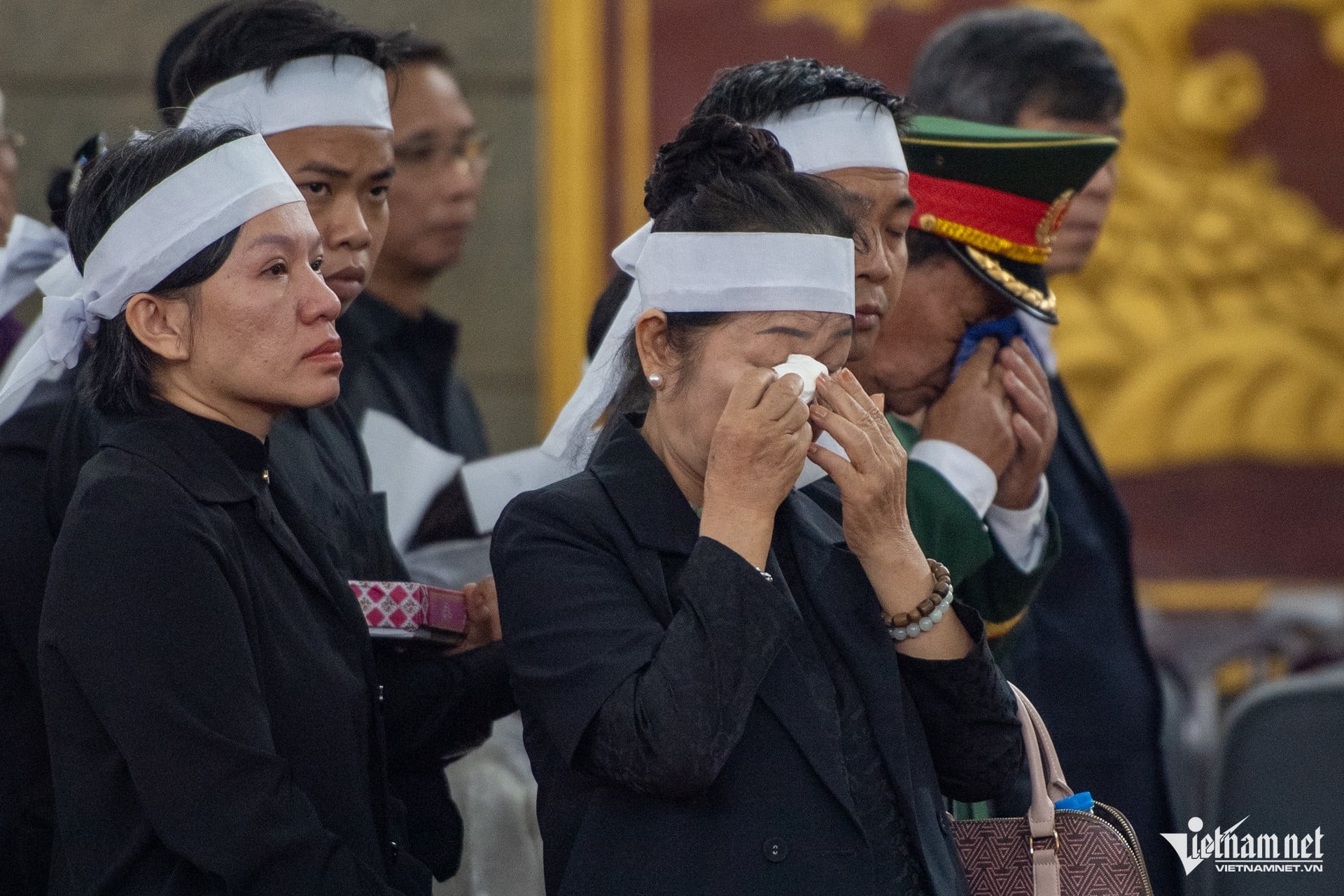 W-Funerale del generale Le Van Dung Tuan Hung 9.jpg
