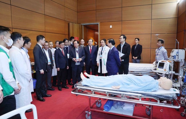 第14回党大会に向けた組織活動の総リハーサル - 写真6。 Tổng duyệt công tác tổ chức phục vụ Đại hội đại biểu toàn quốc lần thứ XIV của Đảng - Ảnh 6.