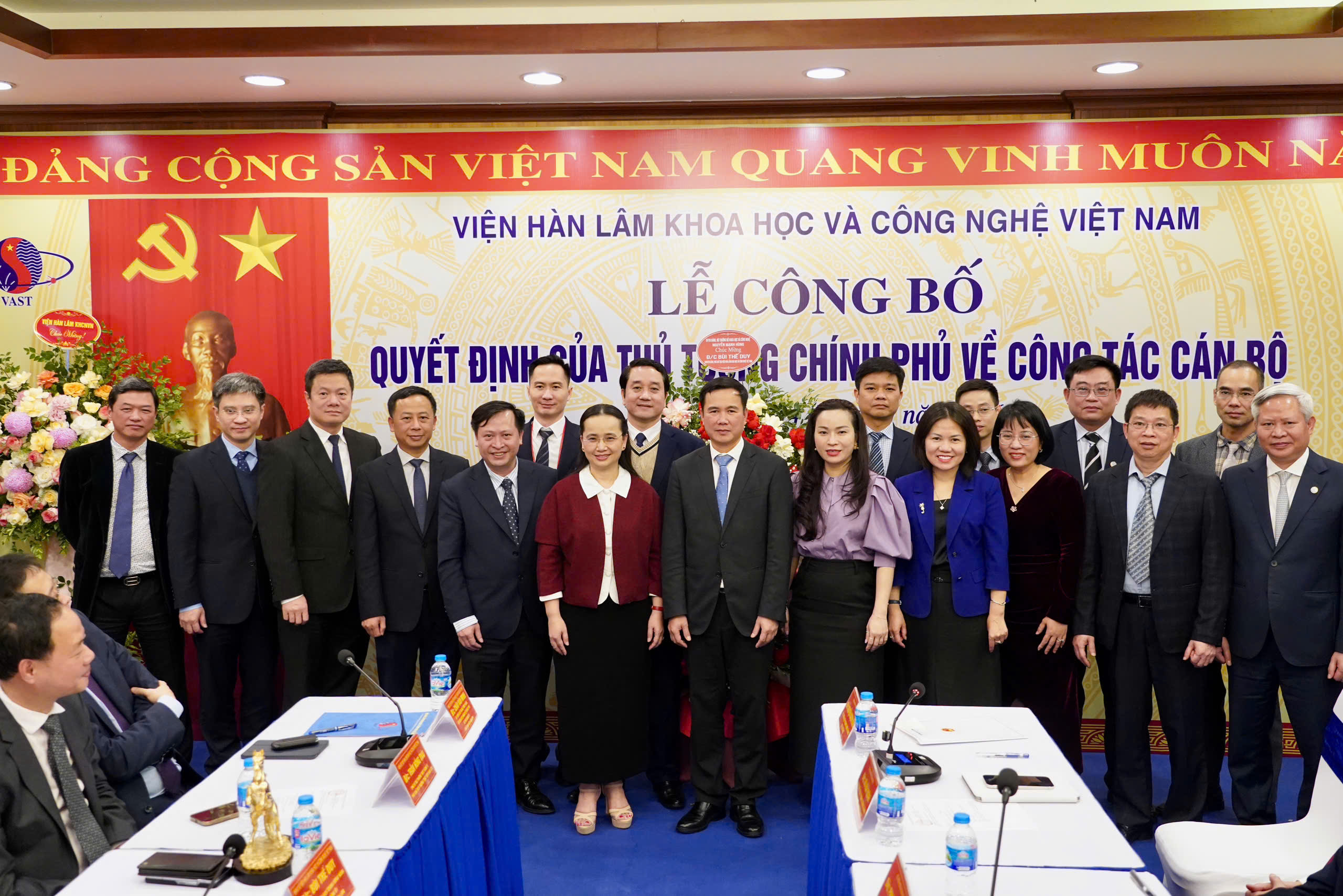 Công bố Quyết định của Thủ tướng Chính phủ bổ nhiệm Phó Chủ tịch Viện Hàn lâm KH&CN Việt Nam- Ảnh 5.