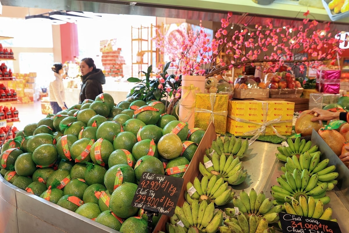 Các mặt hàng trái cây cho mâm ngũ quả ngày Tết được bày bán tại WinMart. Ảnh: Masan.