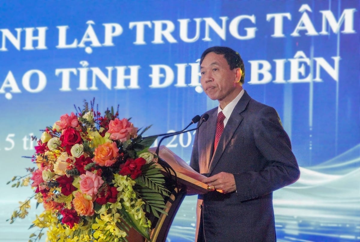 Ông Lê Văn Lương, Chủ tịch UBND tỉnh Điện Biên phát biểu tại buổi lễ. Ảnh: H.C.