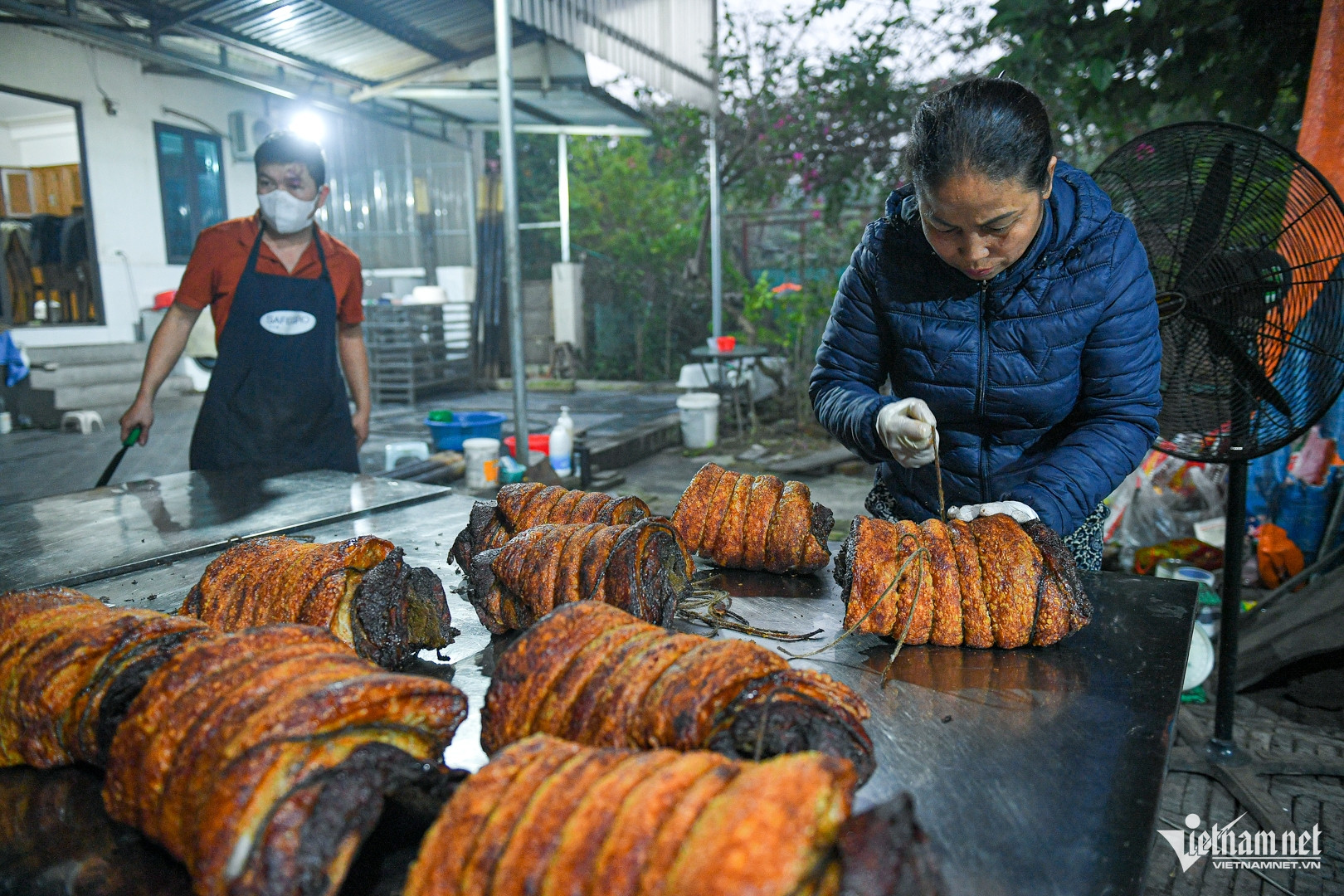 https://static-images.vnncdn.net/vps_images_publish/000001/000003/2026/1/15/w-thit-quay-don-duong-lam-45jpg-1959.jpg