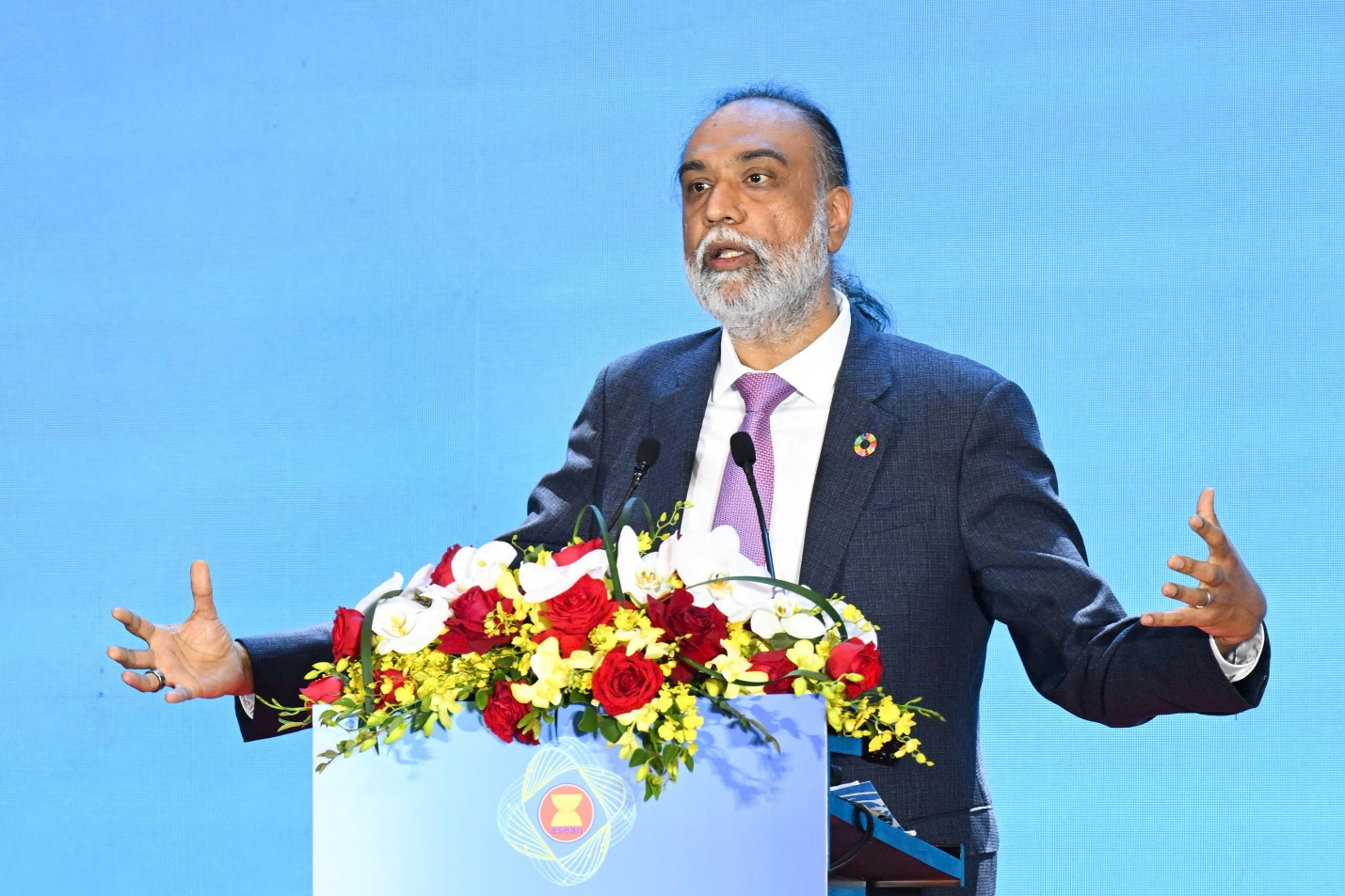 Phó Tổng Thư ký Liên Hợp Quốc: ASEAN có thể góp phần định hình trật tự AI toàn cầu- Ảnh 1.