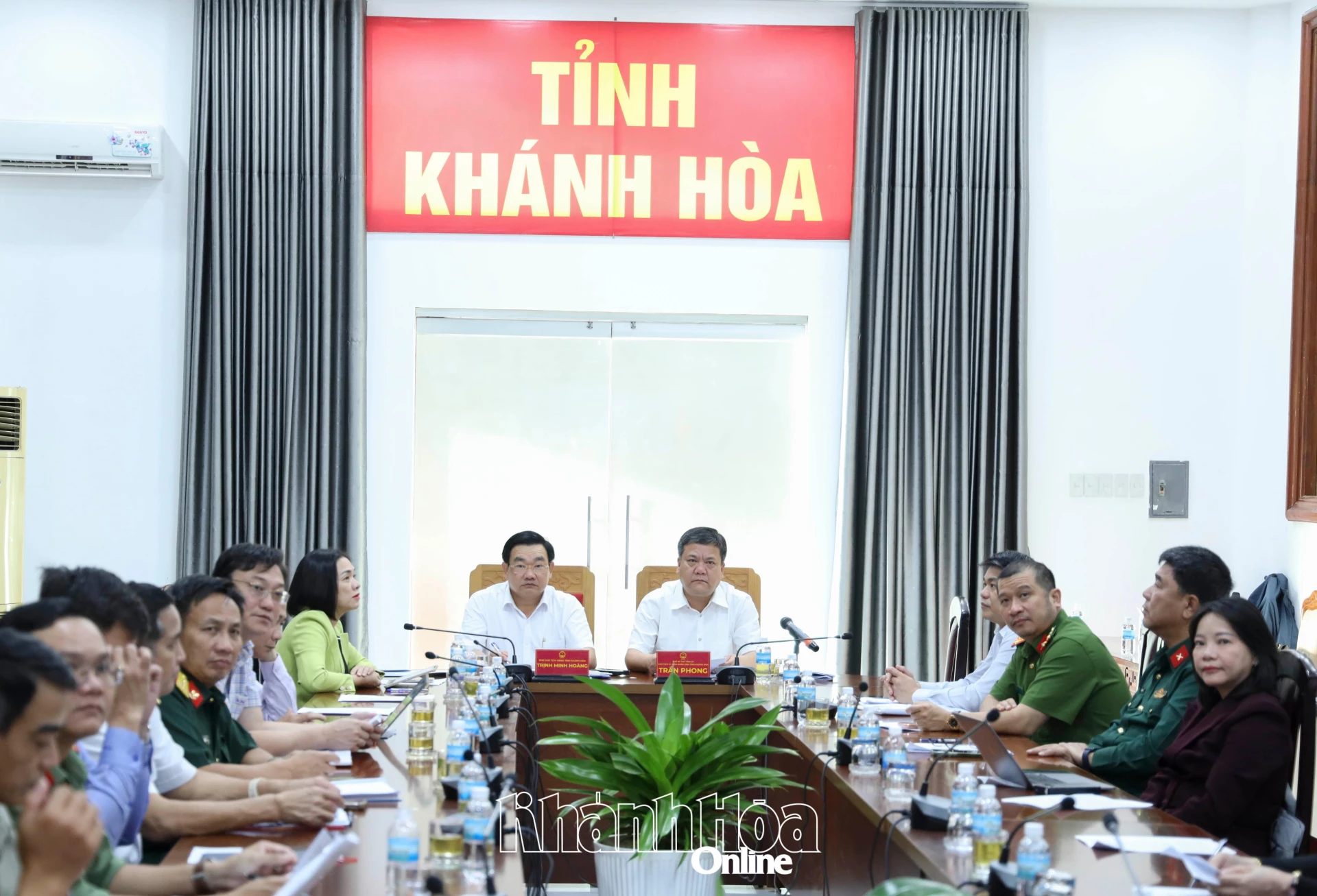Quang cảnh hội nghị tại điểm cầu Khánh Hòa.
