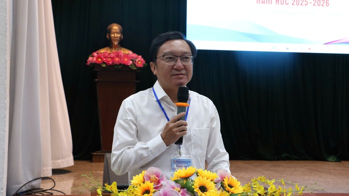 Studenten in Ho-Chi-Minh-Stadt erforschen die Drohnentechnologie zur Unterstützung der Brandbekämpfung - Foto 1.
