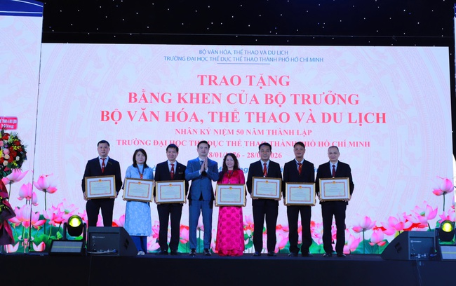Trường Đại học Thể dục Thể thao TP.HCM: Nửa thế kỷ bền bỉ kiến tạo giá trị cho Thể thao Việt Nam - Ảnh 10.