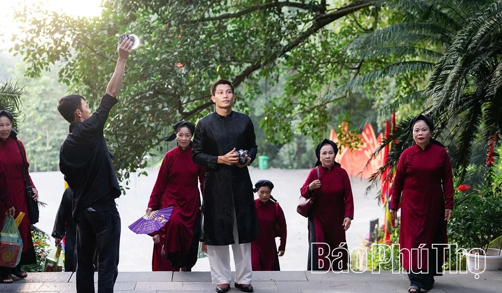 Phu Tho Xoan Singing: From Heritage to Unique Tourism Product