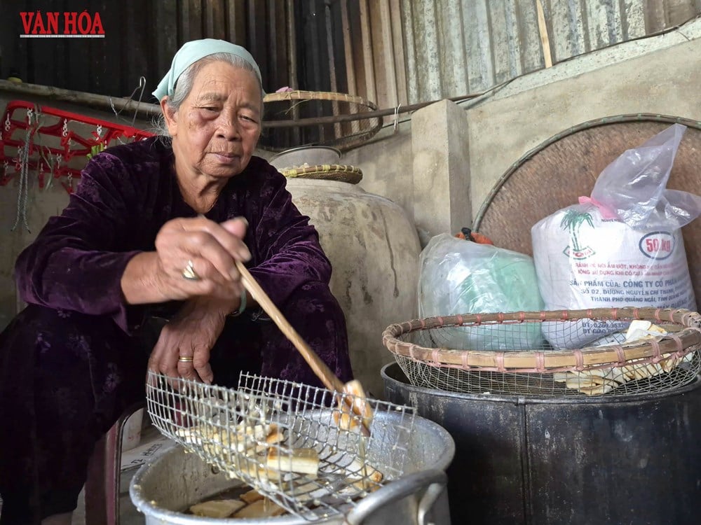 شیرینی کنجدی شکننده کوانگ چائو و حال و هوای تت (سال نو قمری) در دهکده صنایع دستی سنتی - عکس 10