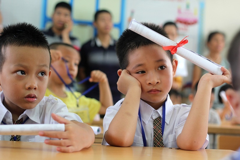 Ngoi Truong Tieu Hoc Dong Hoc Sinh Lop 1 Nhat Nhi Ha Noi 4.jpeg