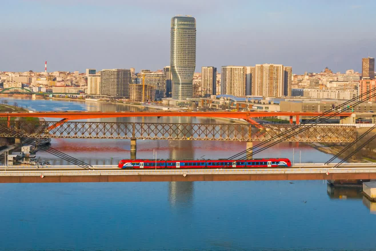 Le nuove linee ferroviarie più attese del 2026 Những tuyến tàu hỏa mới đáng mong đợi nhất năm 2026