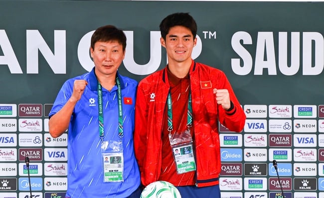 HLV Kim Sang-sik: U23 Việt Nam có tinh thần tốt, sẵn sàng giành chiến thắng để vào chung kết - Ảnh 1.