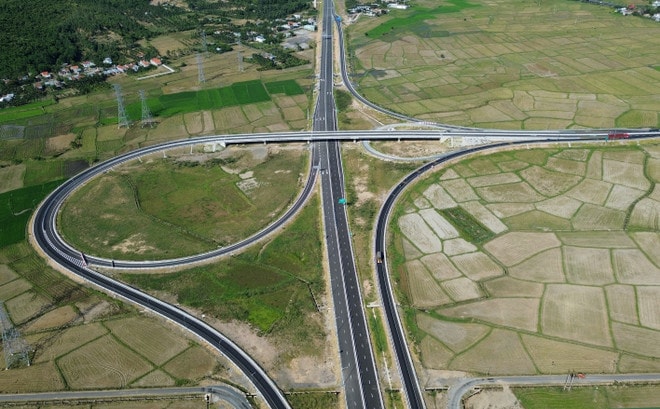 صورة توضيحية. (صورة: كوك خان/وكالة الأنباء الفيتنامية) cao-toc-can-tho-ca-mau-thong-xe-toan-tuyen-3.jpg
