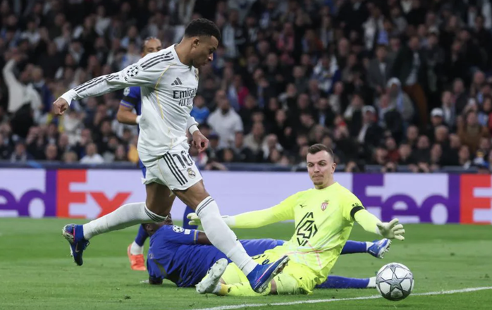 "Song sát" Vinicius – Mbappé lập công, Real Madrid thắng hủy diệt Monaco - Ảnh 2.