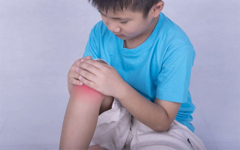 Biểu hiện viêm khớp tự phát thiếu niên ở trẻ em- Ảnh 2.