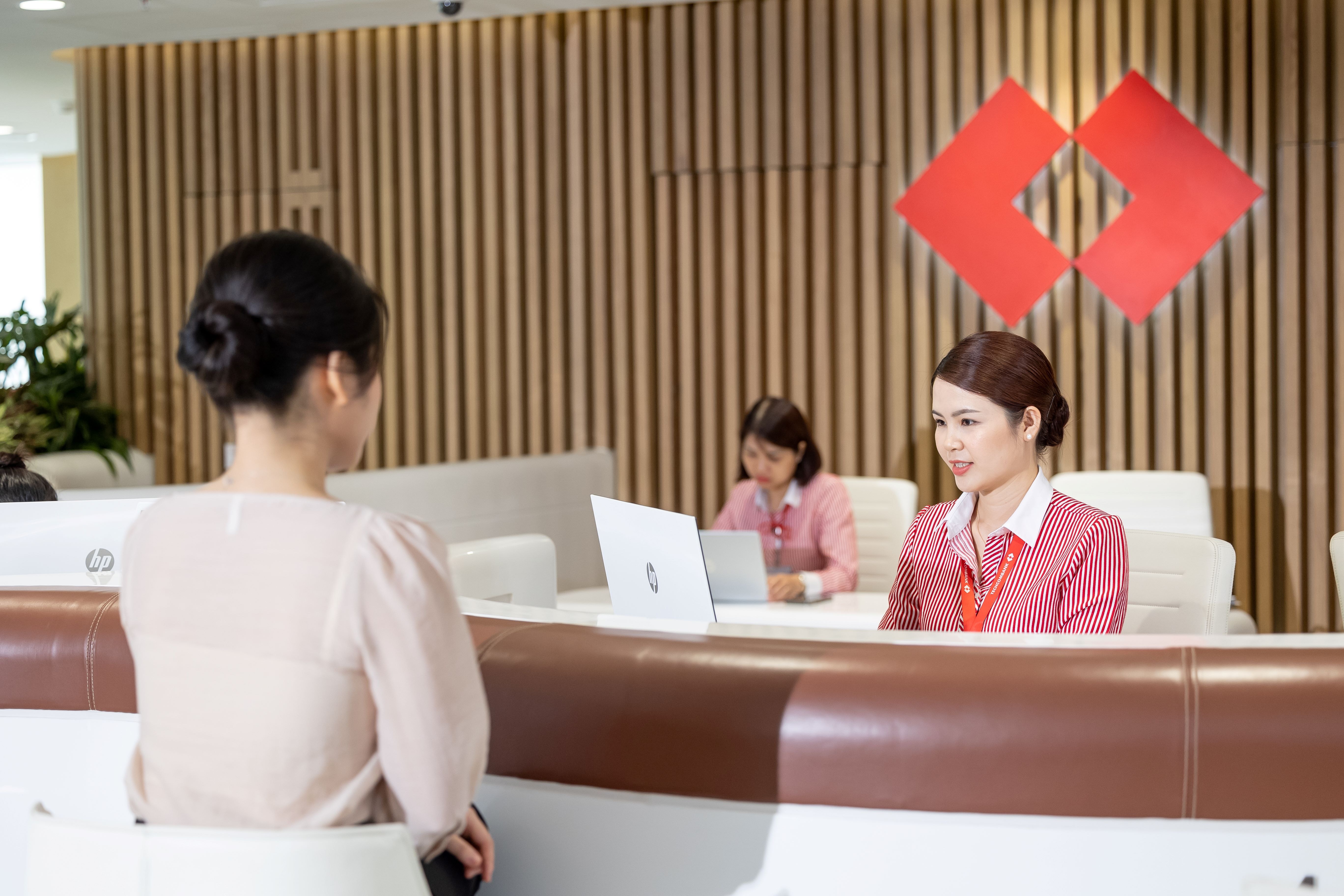 Techcombank 02