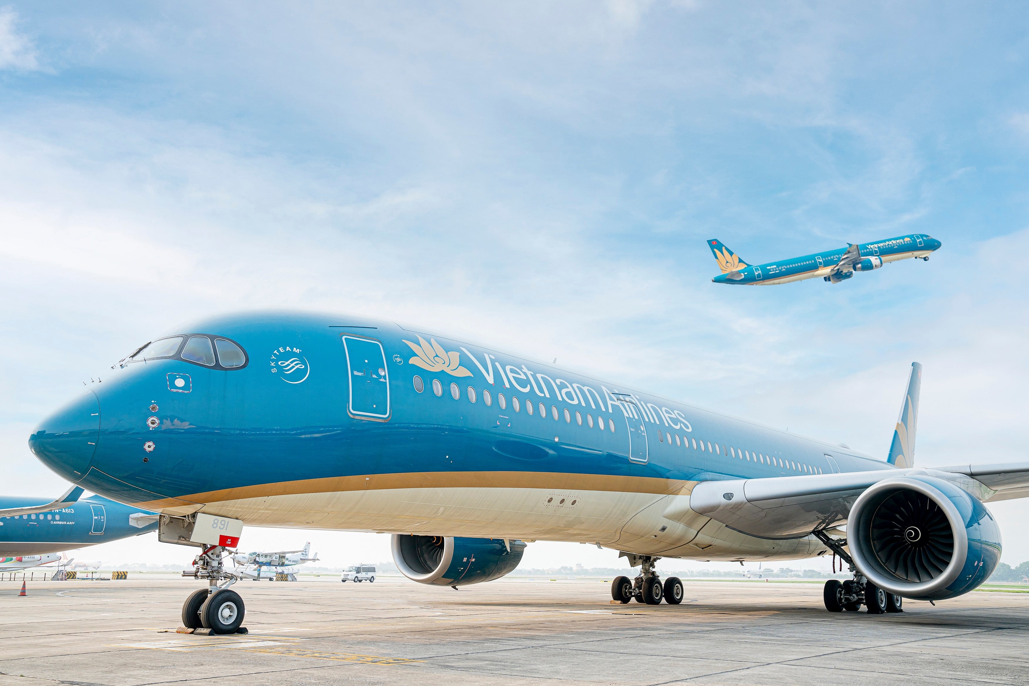 1. Vietnam Airlines continúa afirmando su papel como aerolínea nacional con más de 30 prestigiosos premios nacionales e internacionales.