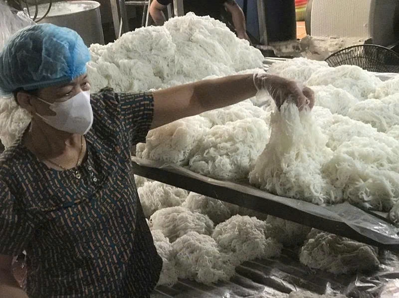 Opening the way for Dong Quang rice noodles to go further.