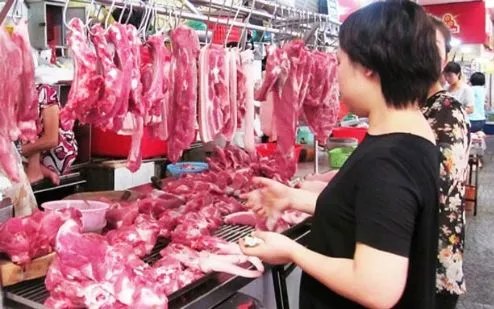 テト（旧正月）中およびテト後の肉と卵の供給を確保する。