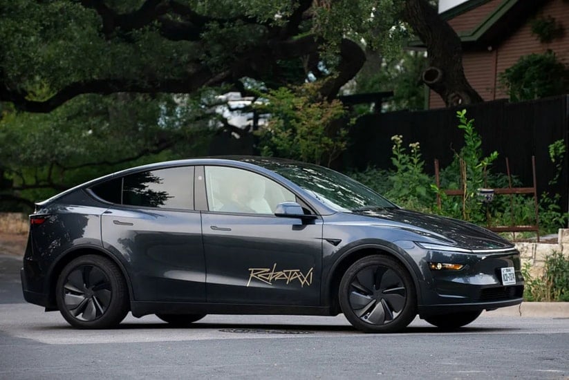El sistema de conducción autónomo FSD de Tesla Hệ thống tự lái FSD của Tesla đang mở rộng tầm ảnh hưởng toàn cầu