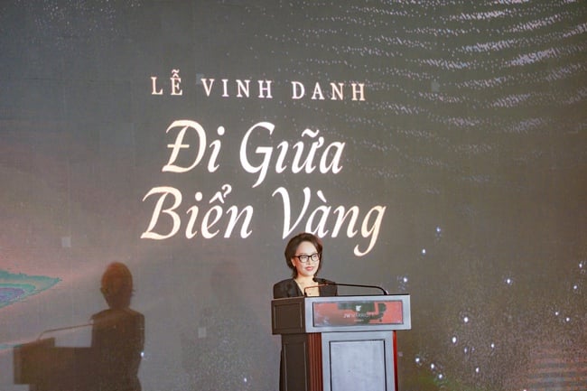 TP. Hồ Chí Minh, Huế và Quảng Ninh được vinh danh là những điểm đến ấn tượng của năm - Ảnh 1.