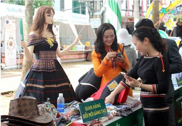 Đắk Lắk đặt mục tiêu vào tốp 15 địa phương dẫn đầu về đổi mới sáng tạo năm 2030- Ảnh 1.