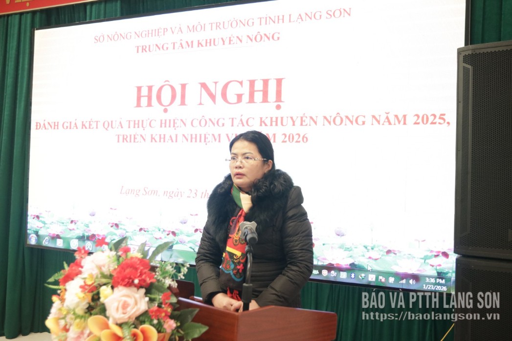 Lãnh đạo Sở Nông nghiệp và Môi trường phát biểu tại hội nghị