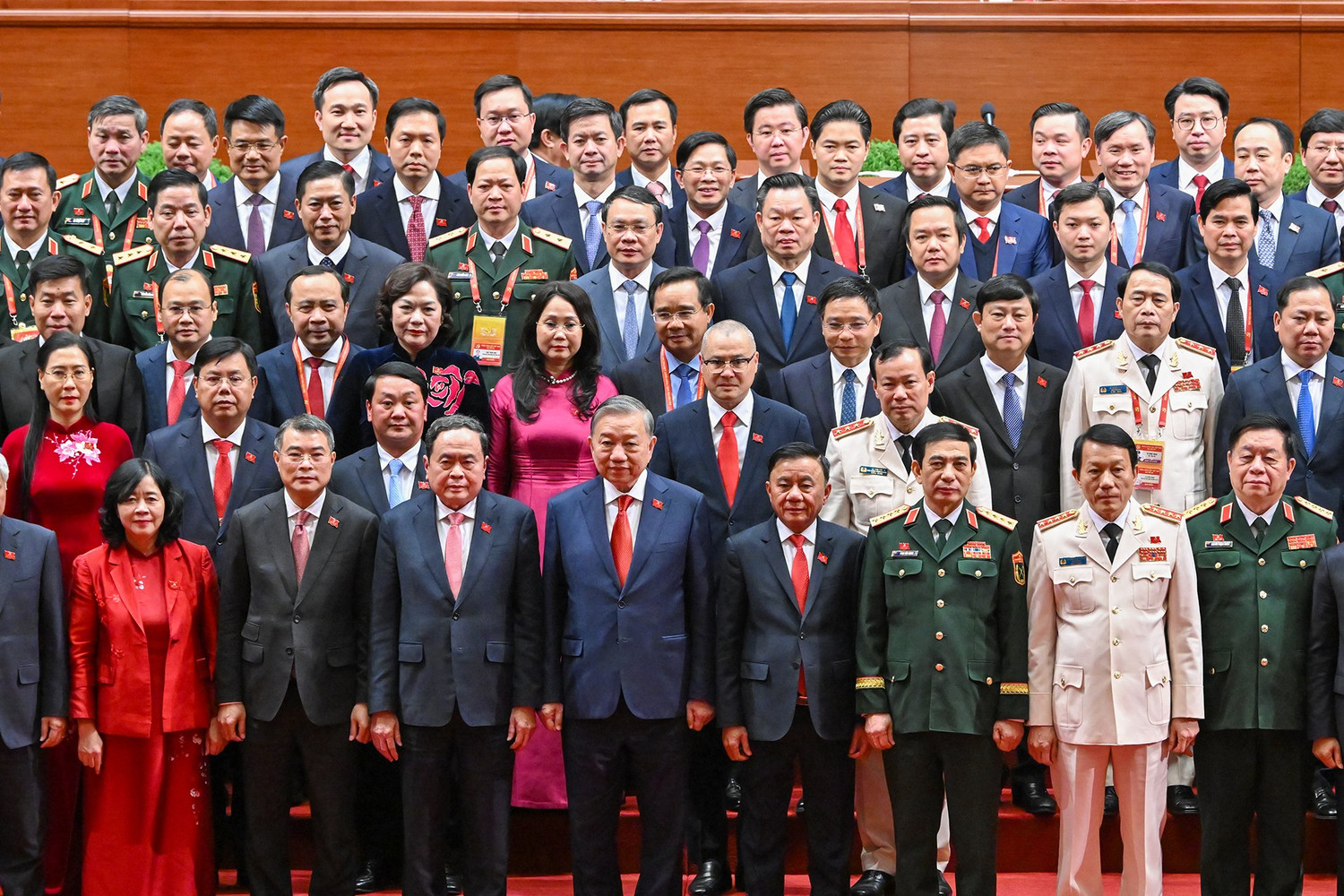 Diễn văn của Tổng Bí thư Tô Lâm tại phiên bế mạc Đại hội đại biểu toàn quốc lần thứ XIV của Đảng Cộng sản Việt Nam - Ảnh 2.
