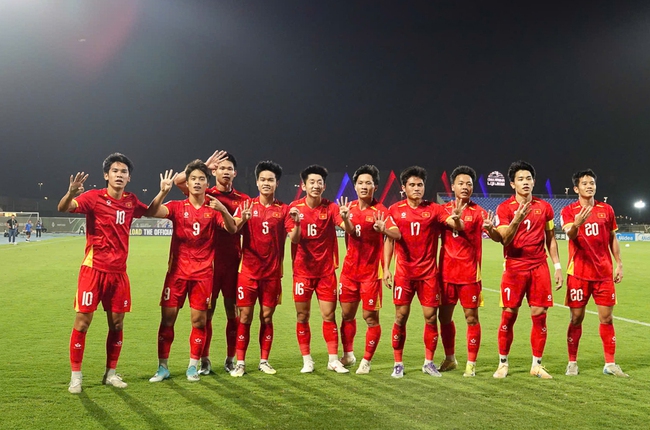 Thủ tướng gửi thư chúc mừng chiến thắng của Đội tuyển bóng đá nam U23 Việt Nam - Ảnh 1.