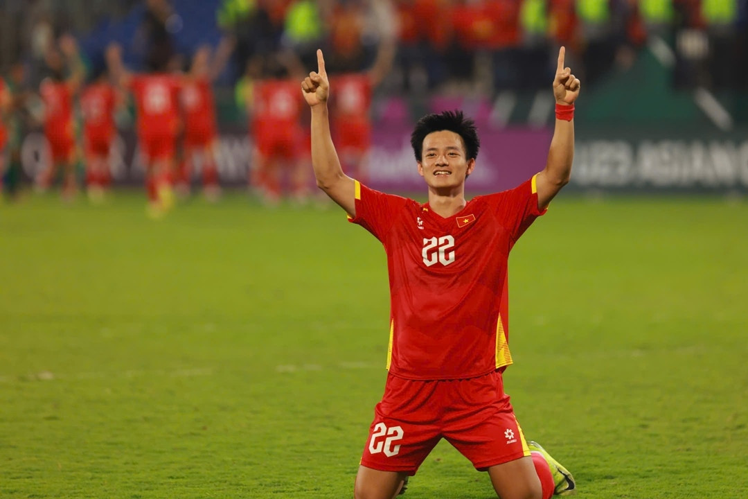 Die thailändischen Fans sind überrascht von der Entwicklung der vietnamesischen U23-Mannschaft.
