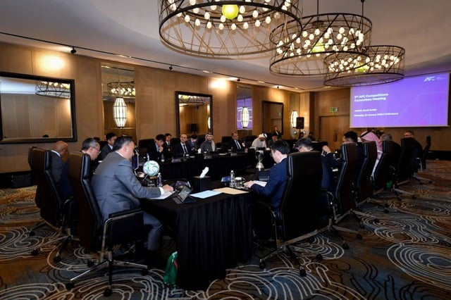 VFF-Präsident Tran Quoc Tuan leitet AFC-Treffen: Vietnam hat eine weitere Chance, sich für die asiatische Champions League zu qualifizieren - Foto 2.